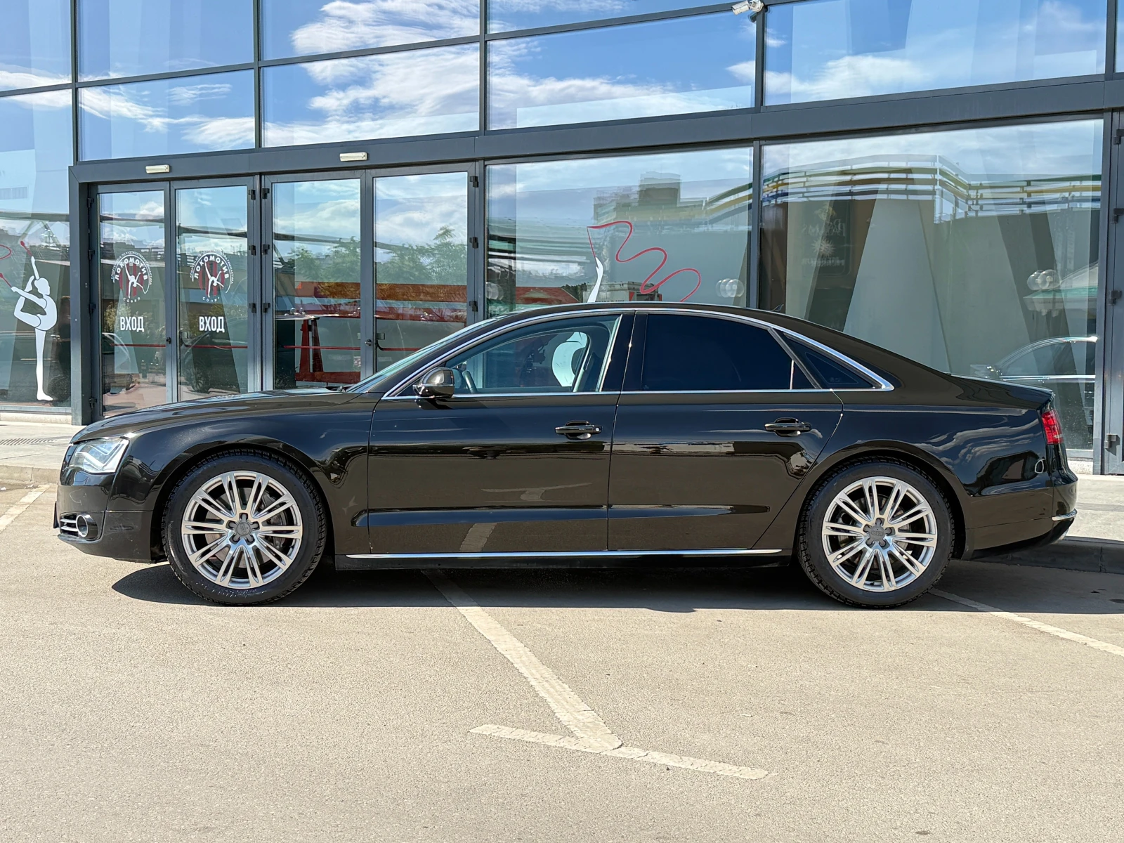 Audi A8 6 МЕСЕЦА ГАРАНЦИЯ/4.2TDI 351к.с. Всички Екстри, снимка 2 - Автомобили и джипове - 54958252