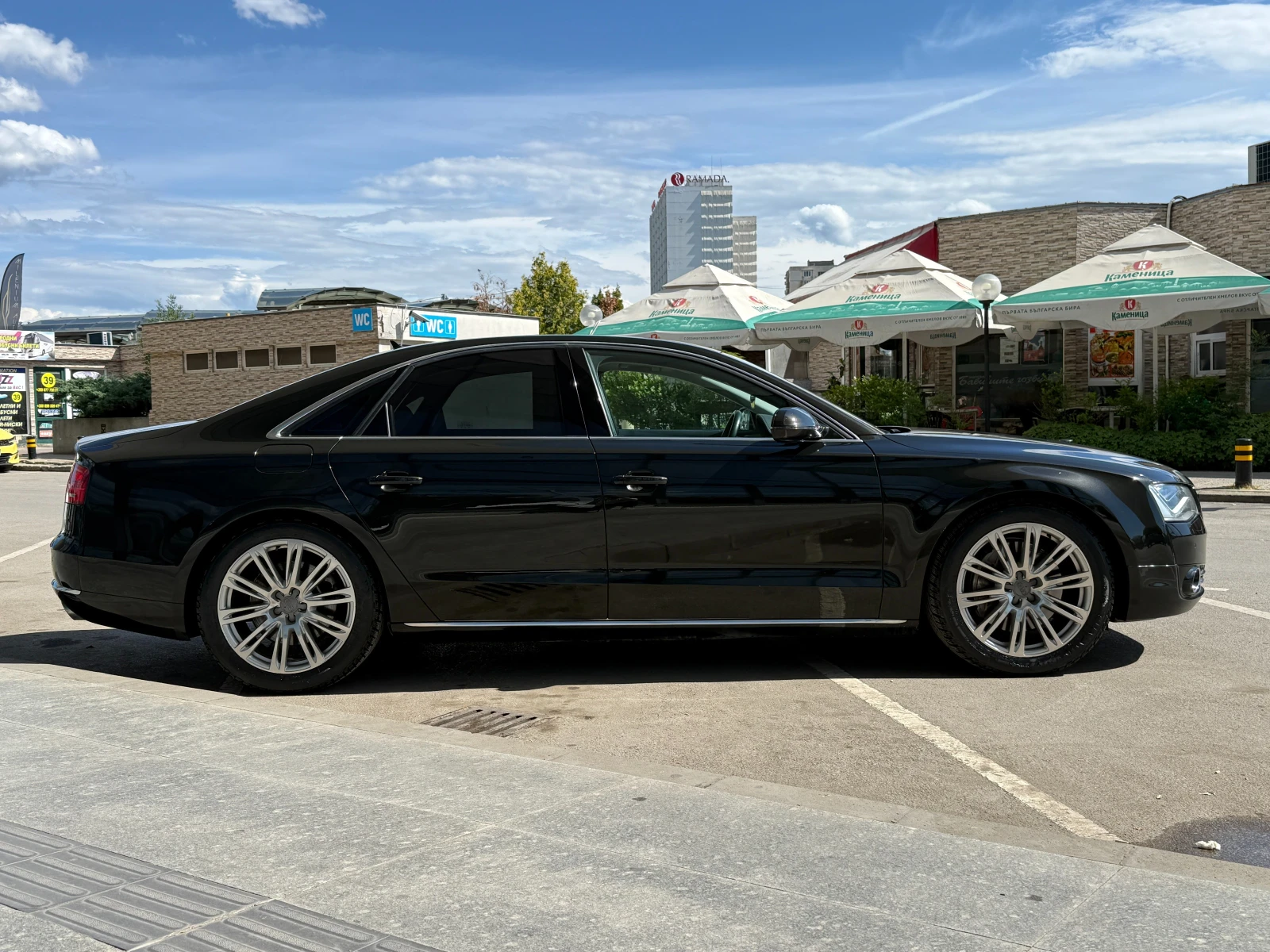 Audi A8 6 МЕСЕЦА ГАРАНЦИЯ/4.2TDI 351к.с. Всички Екстри, снимка 5 - Автомобили и джипове - 54958252
