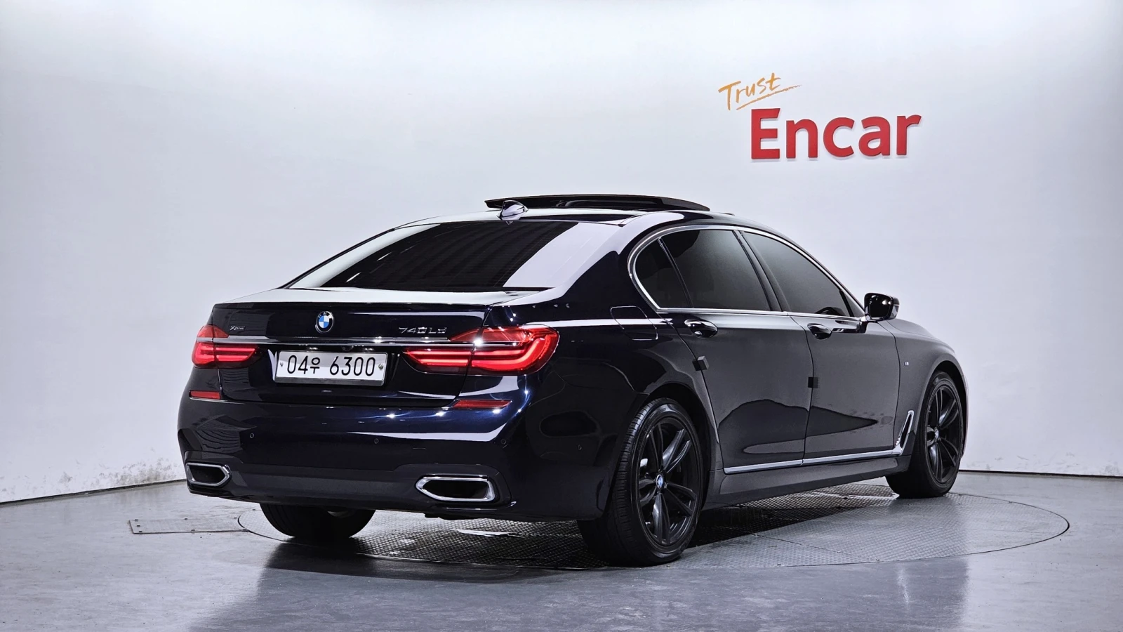 BMW 740 740Ld xDrive M Sport | HUD | 360  Камера | Massage, снимка 2 - Автомобили и джипове - 55105786