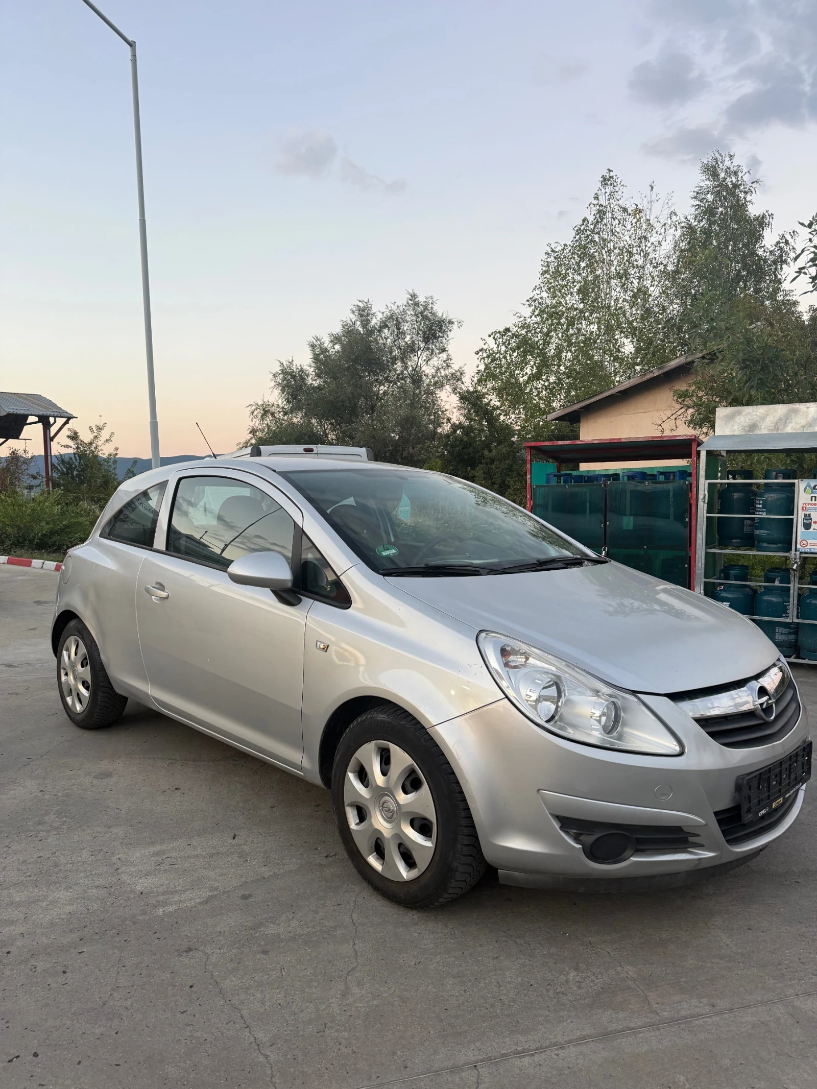 Opel Corsa 1.2 сменена верига напълно обслужена, снимка 2 - Автомобили и джипове - 55532749