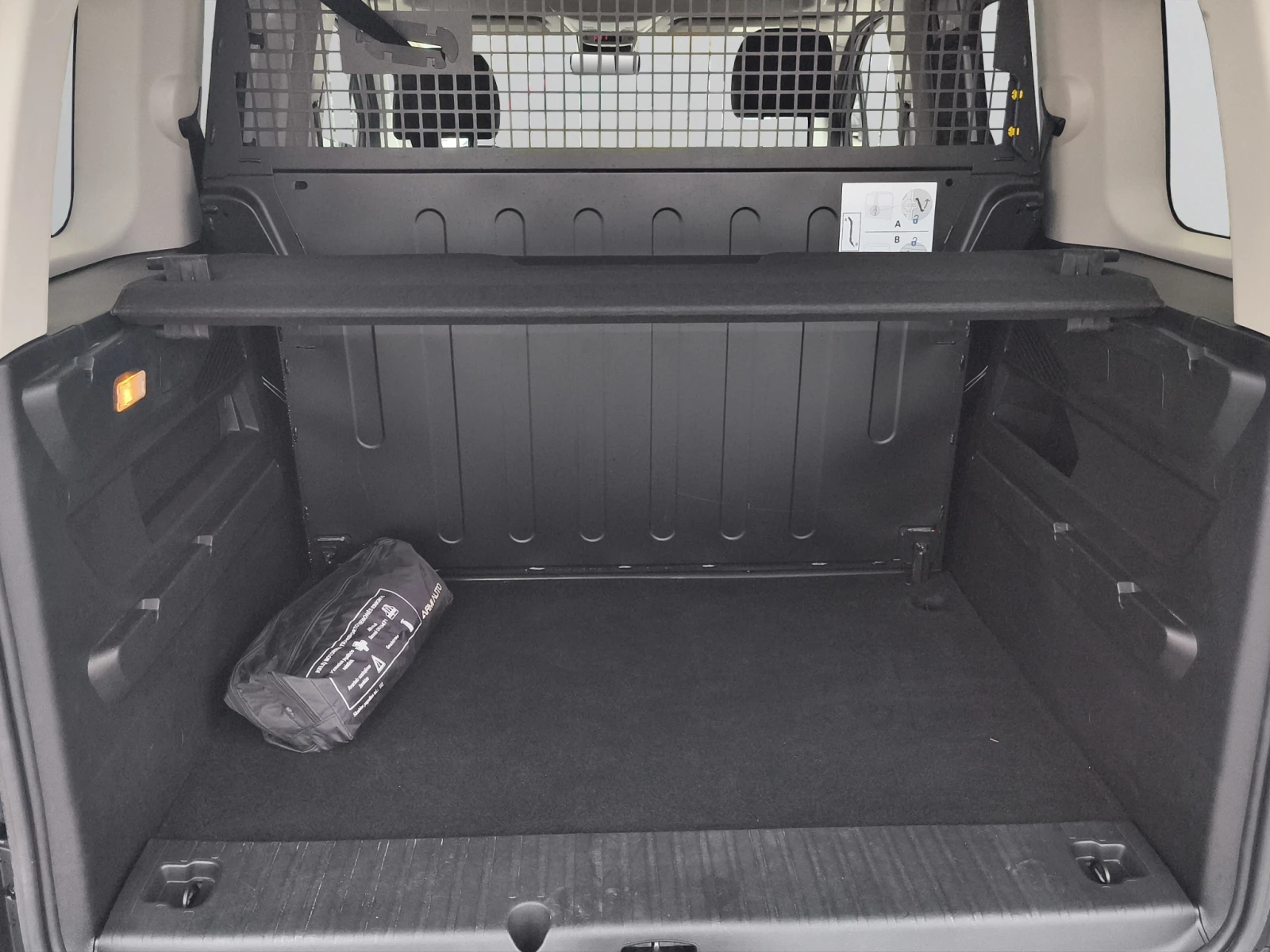 Citroen Berlingo MPV M Live Pack 1.5 BlueHDI 102 BVM6 E6//2411R12, снимка 13 - Автомобили и джипове - 55458286