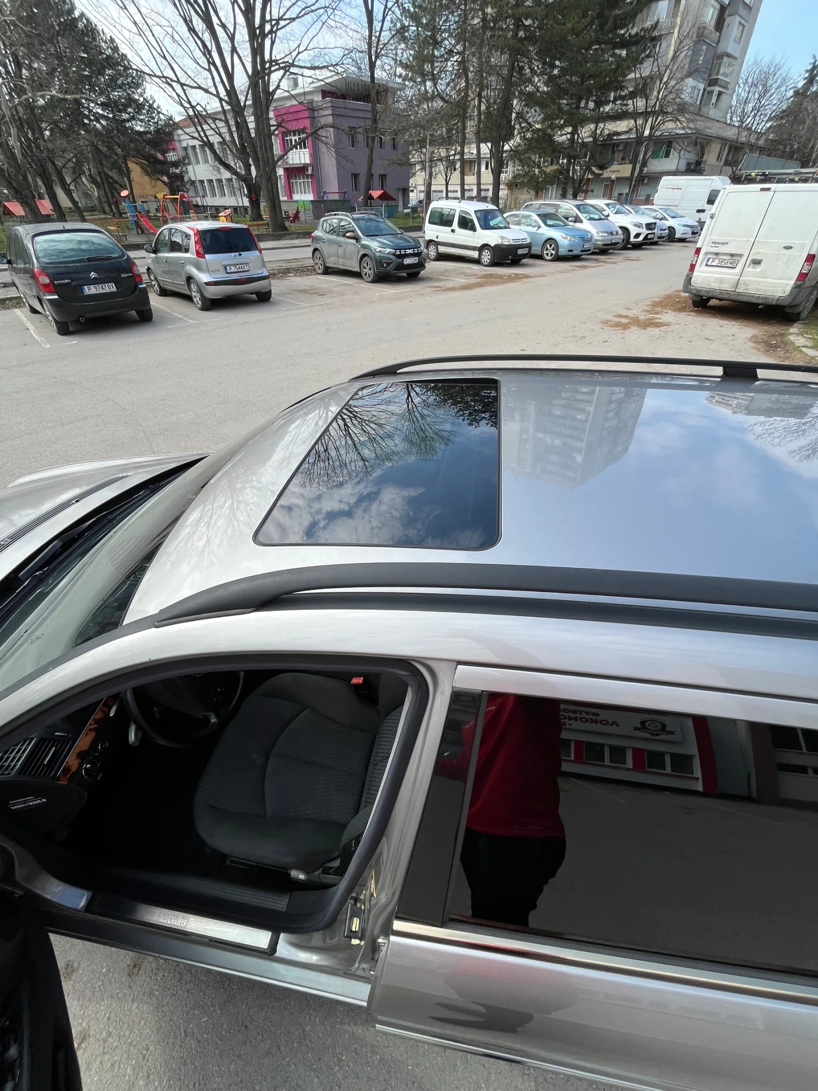 Mercedes-Benz E 320, снимка 14 - Автомобили и джипове - 55614256