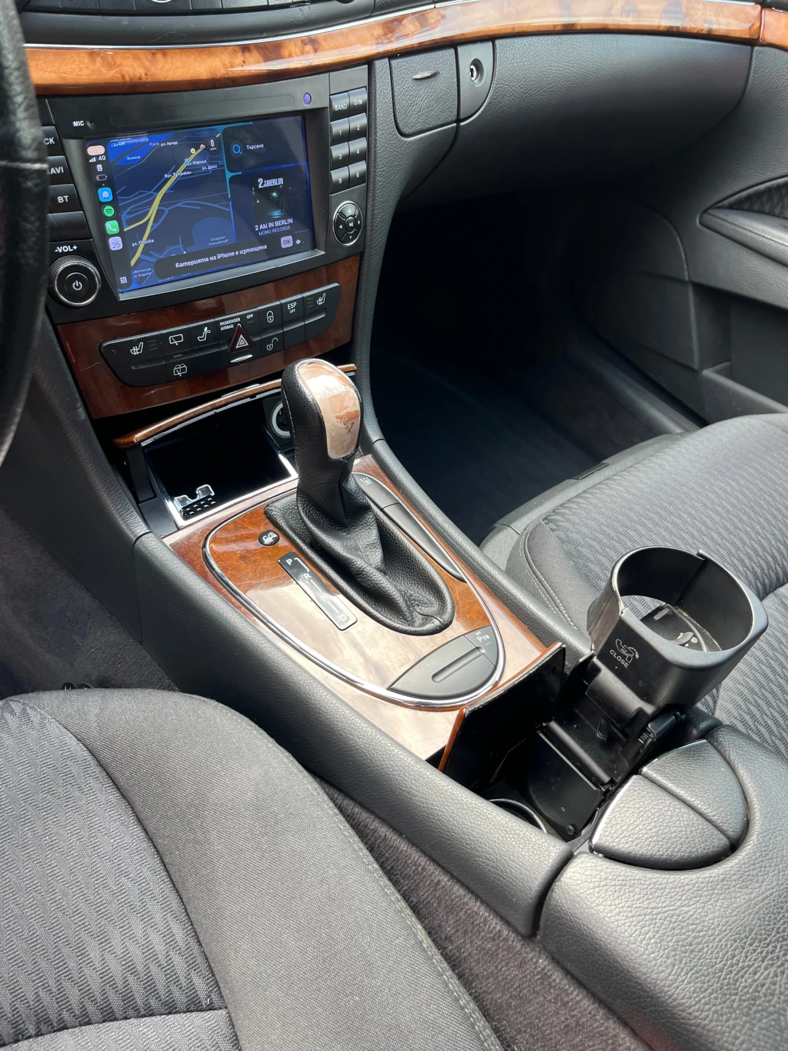 Mercedes-Benz E 320, снимка 13 - Автомобили и джипове - 55614256