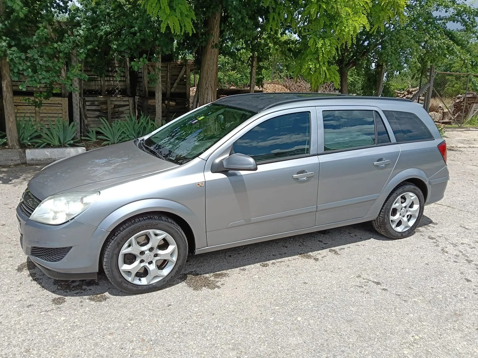Opel Astra Opel Astra H Station Wagon (комби), 1.7 CDTI дизел, снимка 8 - Автомобили и джипове - 55702649