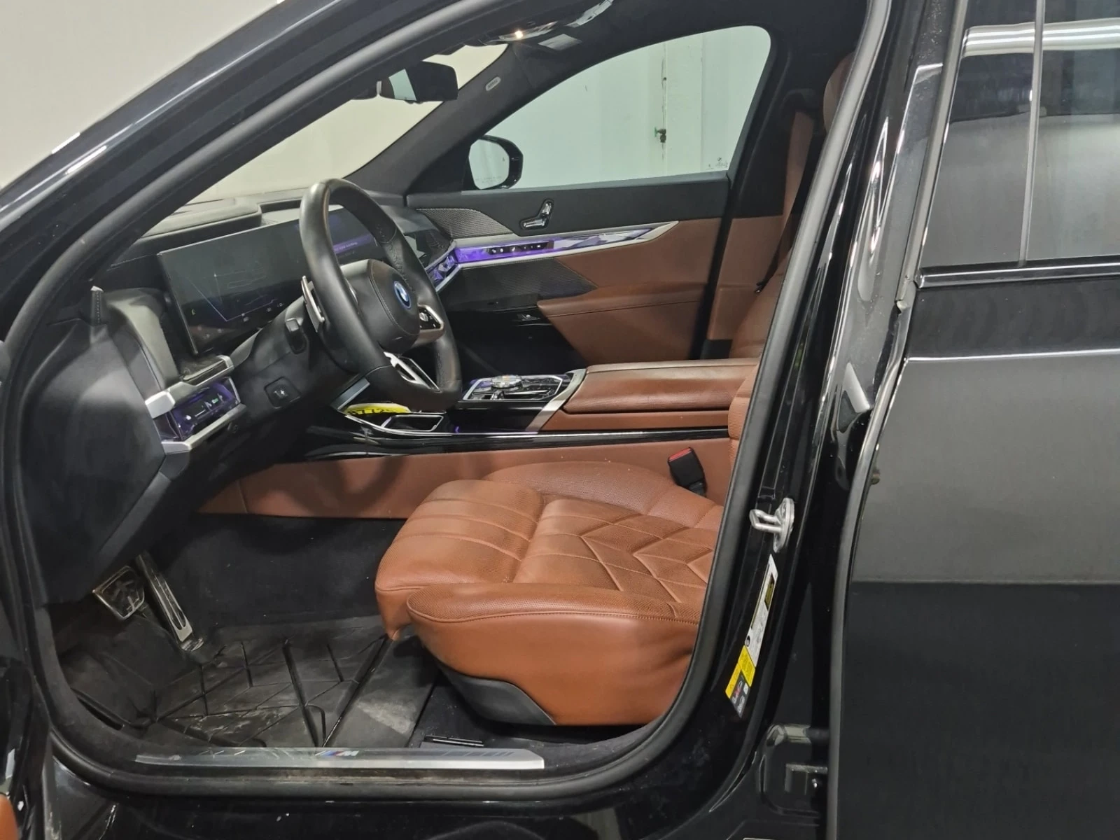 BMW i7 * XDRIVE60 * CARFAX * АВТОКРЕДИТ * , снимка 5 - Автомобили и джипове - 55884892