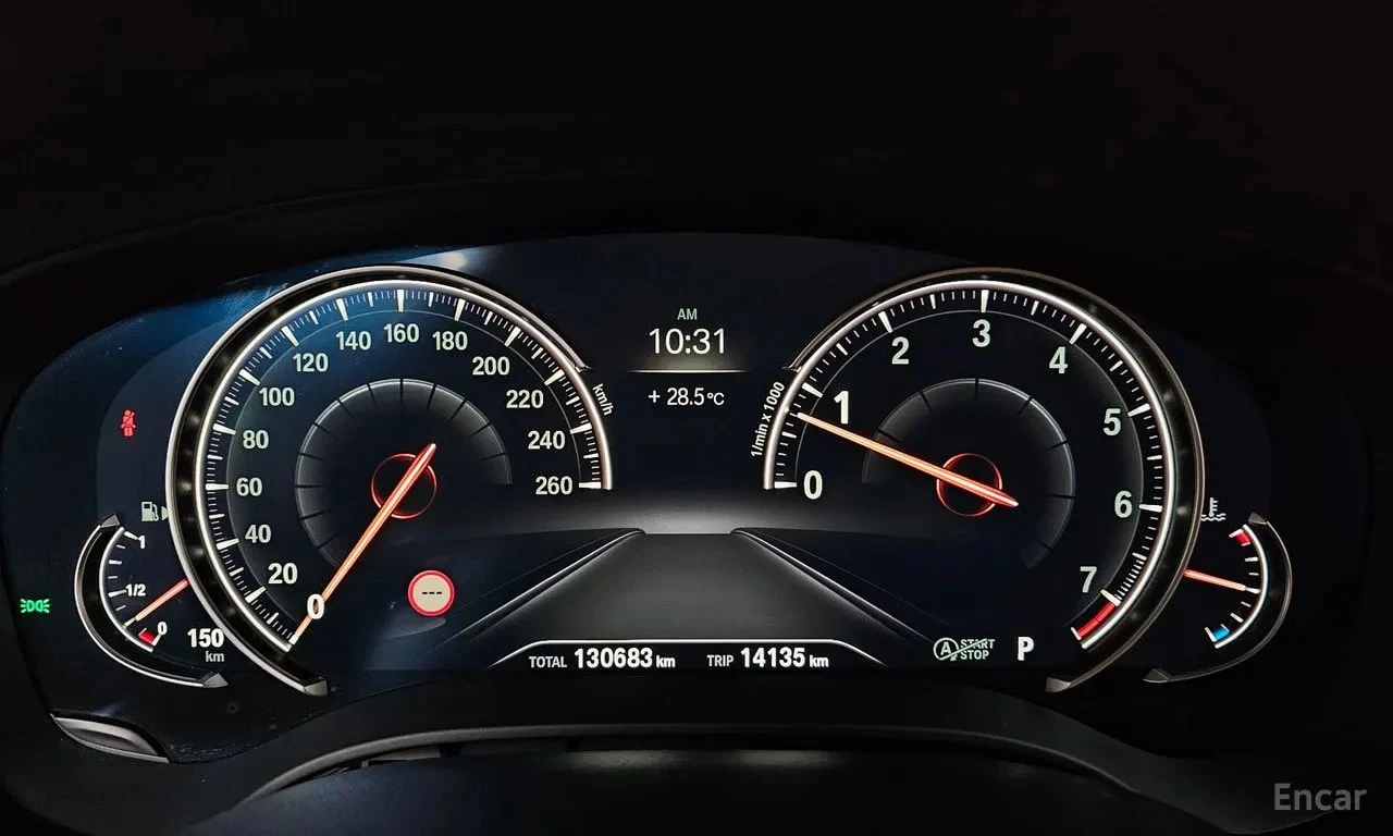 BMW 530 M Sport Package/ДИСТРОНИК/ПОДГРЕВ/ШИБЕДАХ/, снимка 8 - Автомобили и джипове - 55903425
