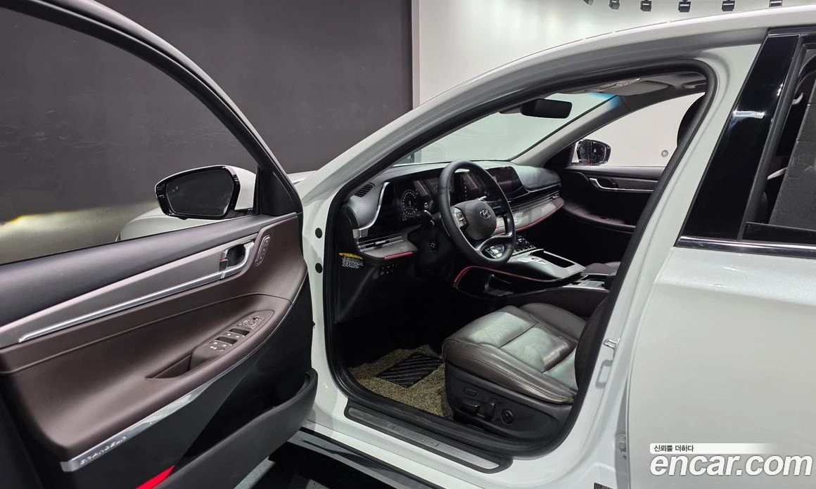 Hyundai Grandeur 3.3 Exclusice, снимка 10 - Автомобили и джипове - 56156014