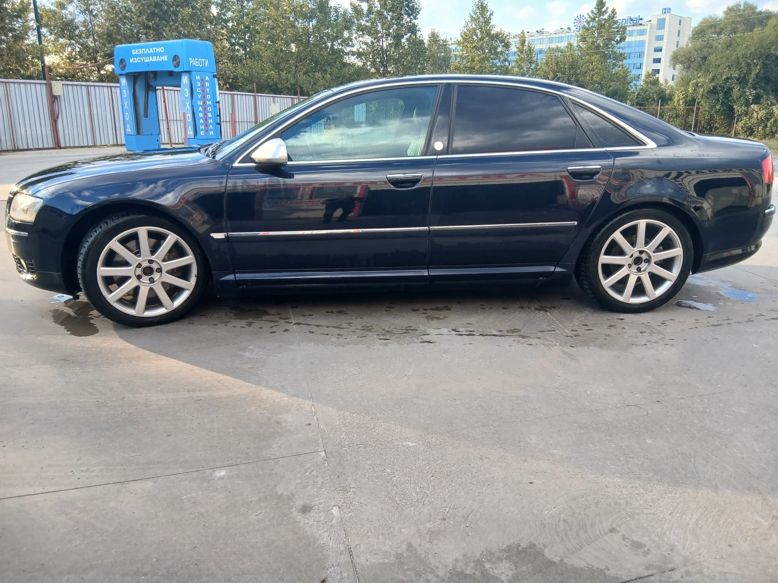 Audi A8, снимка 3 - Автомобили и джипове - 56359114