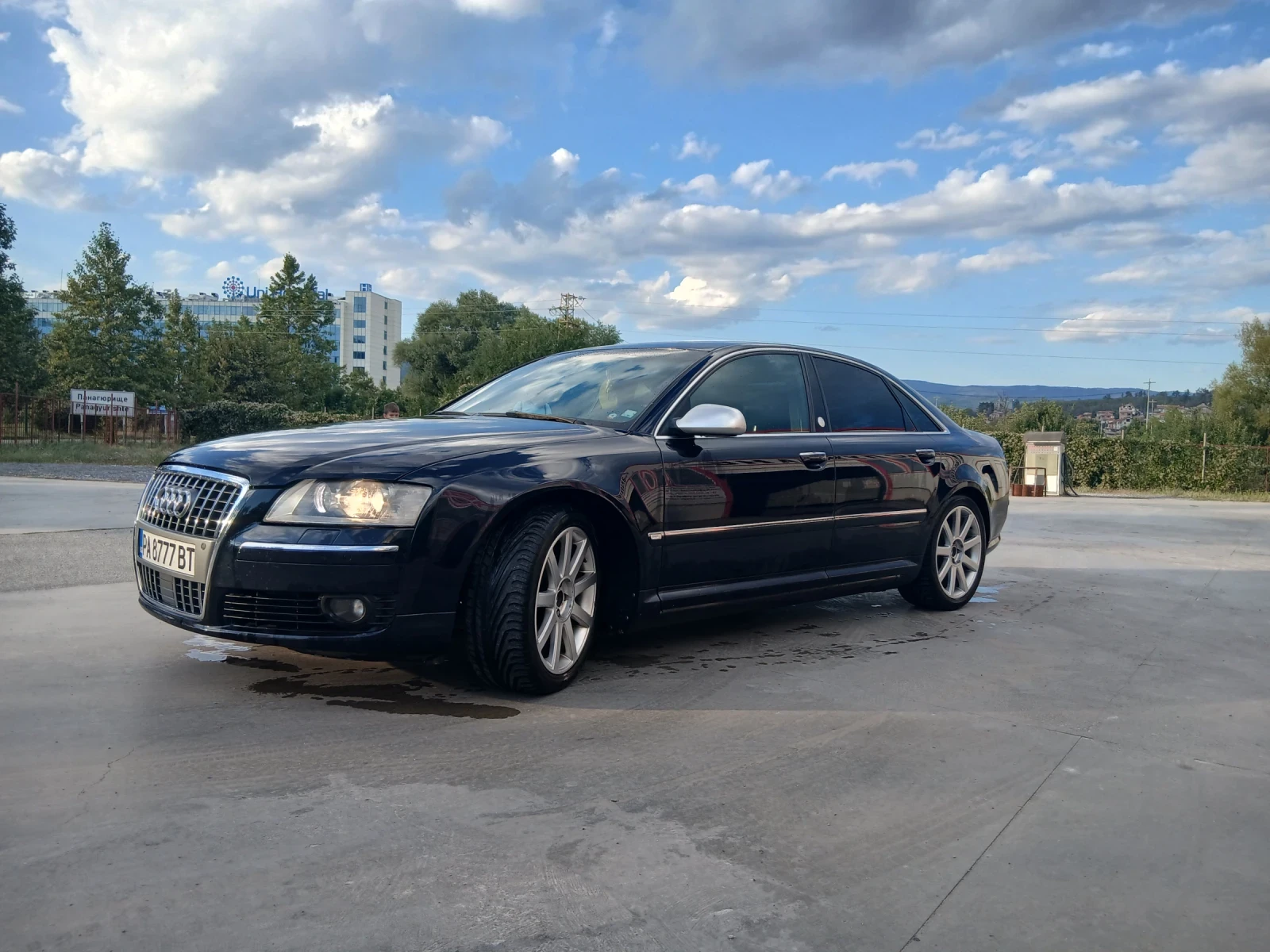 Audi A8, снимка 2 - Автомобили и джипове - 56359114