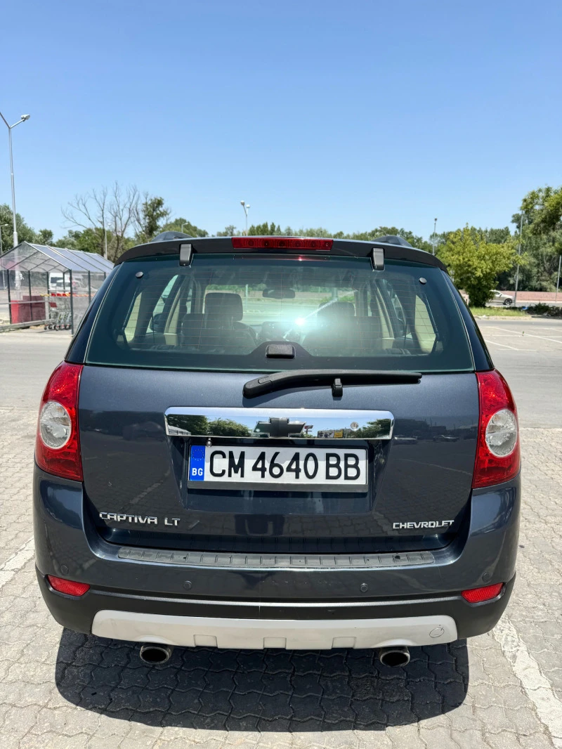 Chevrolet Captiva LT, снимка 4 - Автомобили и джипове - 47710348