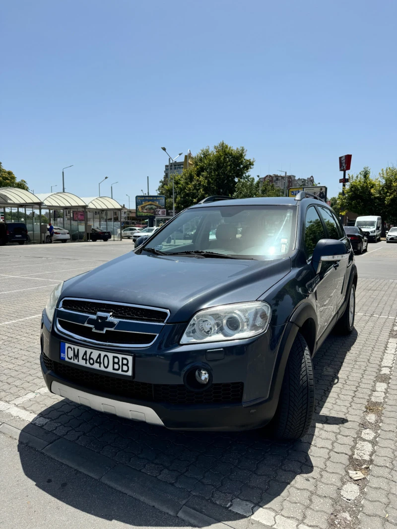 Chevrolet Captiva LT, снимка 3 - Автомобили и джипове - 47388517