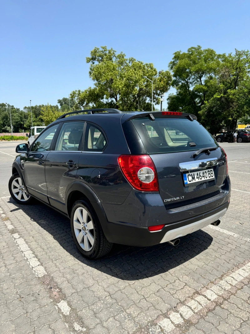 Chevrolet Captiva LT, снимка 5 - Автомобили и джипове - 47388517