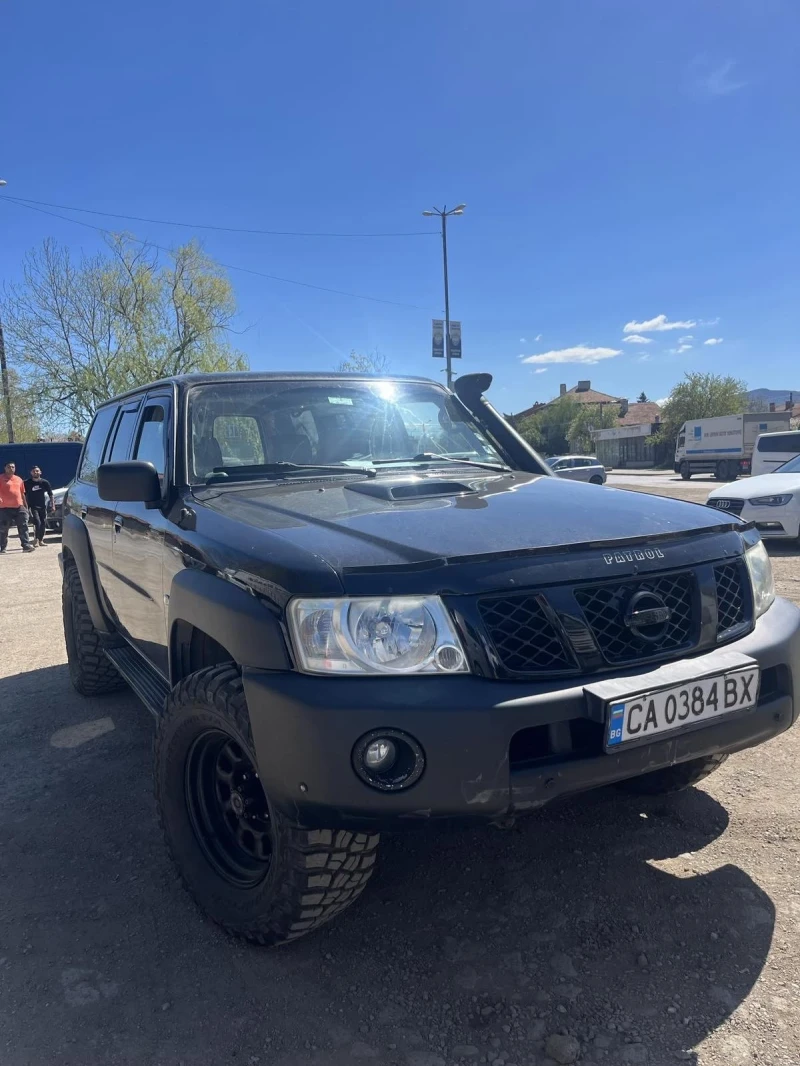 Nissan Patrol, снимка 7 - Автомобили и джипове - 47334383