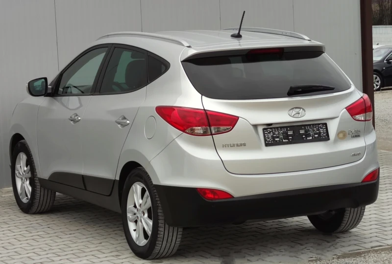 Hyundai IX35 2.0CRDI* 136к.с* 4WD* Premium Edition* , снимка 6 - Автомобили и джипове - 49059339