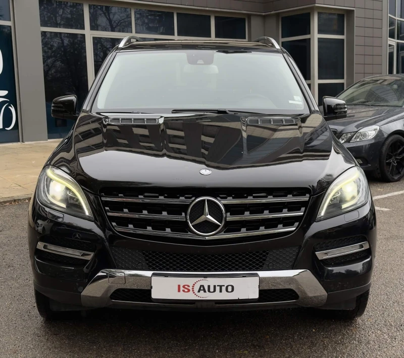 Mercedes-Benz ML 250 CDI/PDC/7G Tronic/4Matic/BLUEtec/Pedestrian, снимка 2 - Автомобили и джипове - 52369100