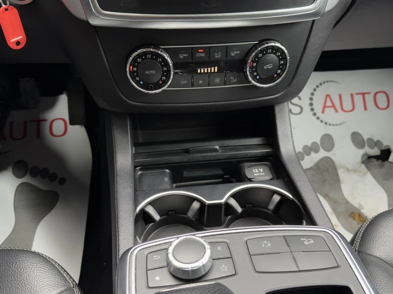 Mercedes-Benz ML 250 CDI/PDC/7G Tronic/4Matic/BLUEtec/Pedestrian, снимка 10 - Автомобили и джипове - 52369100