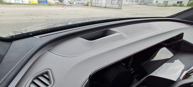 Mercedes-Benz EQC AMG, снимка 8 - Автомобили и джипове - 52518883