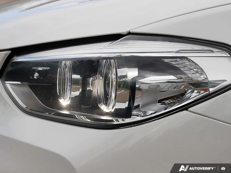 BMW X3 * xDrive30iONE OWNER, ACCIDENT FREE, MOONROOF, POW, снимка 11 - Автомобили и джипове - 52726160