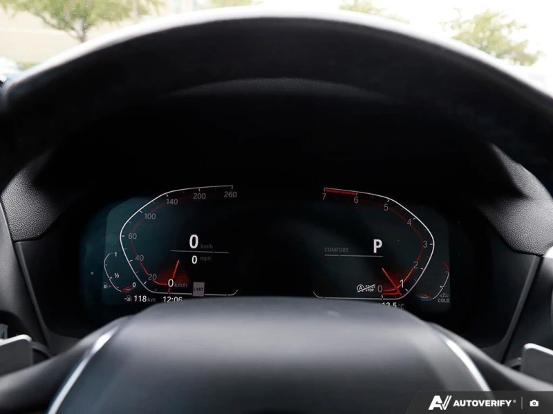 BMW X3 * xDrive30iONE OWNER, ACCIDENT FREE, MOONROOF, POW, снимка 16 - Автомобили и джипове - 52726160