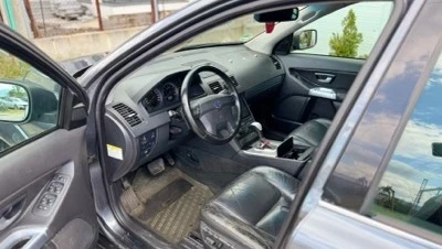 Volvo Xc90, снимка 6 - Автомобили и джипове - 54363766