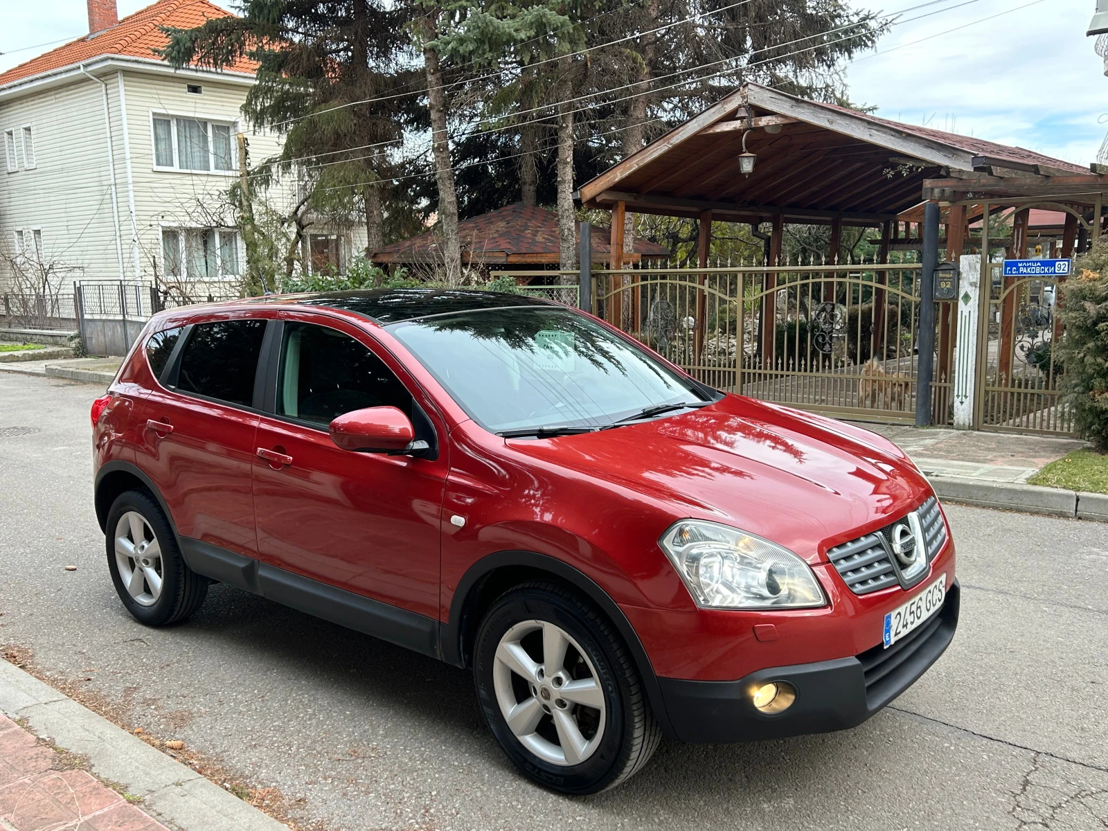 Nissan Qashqai 2, 0 141к AVTOMAT - изображение 3