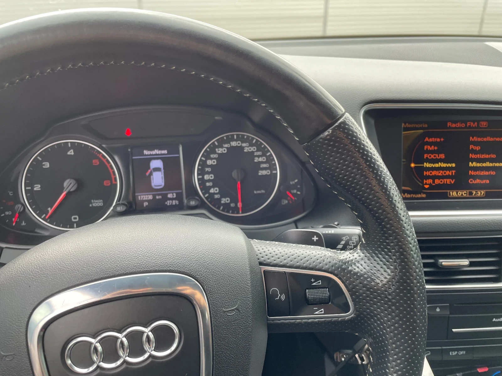 Audi Q5 2.0TDI 170k S Line - изображение 10