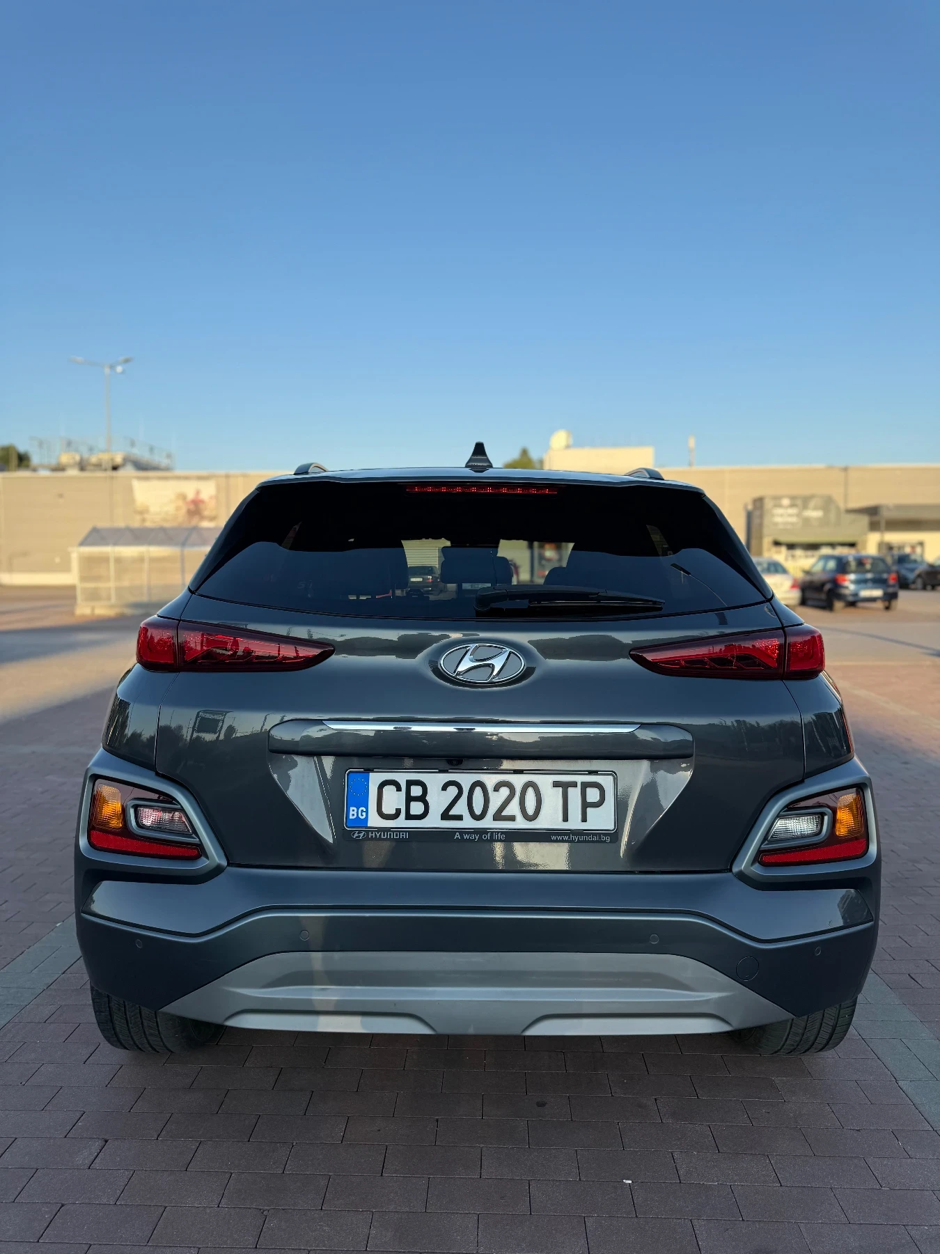 Hyundai Kona 1.6GDI 4x4 64000км Сервизна история в Хюндай София - изображение 6