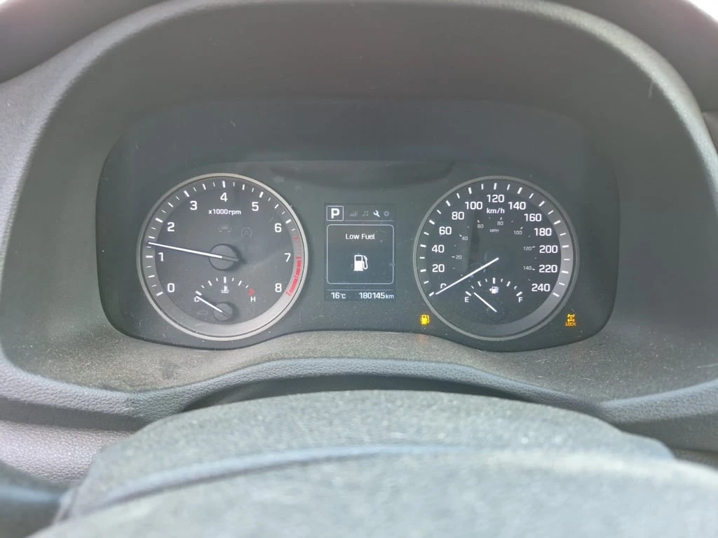 Hyundai Tucson * PREMIUM * CARFAX * БЕЗ ПЪРВОНАЧАЛНА ВНОСКА - изображение 10