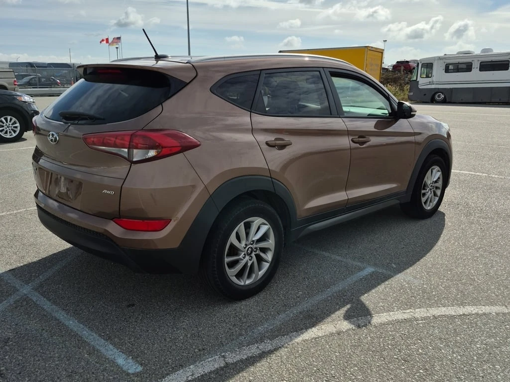 Hyundai Tucson * PREMIUM * CARFAX * БЕЗ ПЪРВОНАЧАЛНА ВНОСКА - изображение 3