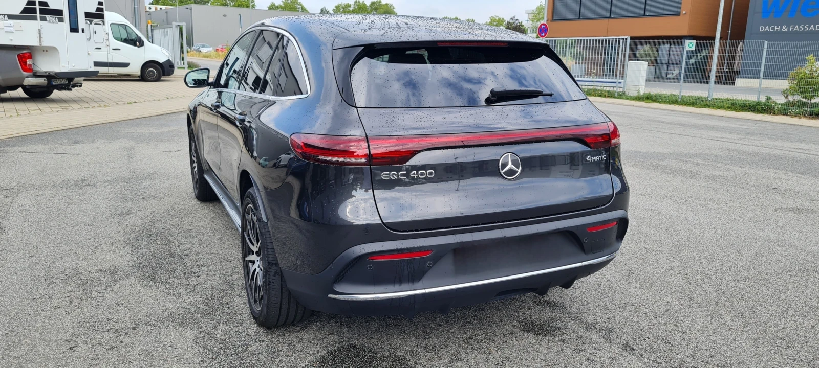 Mercedes-Benz EQC AMG - изображение 3