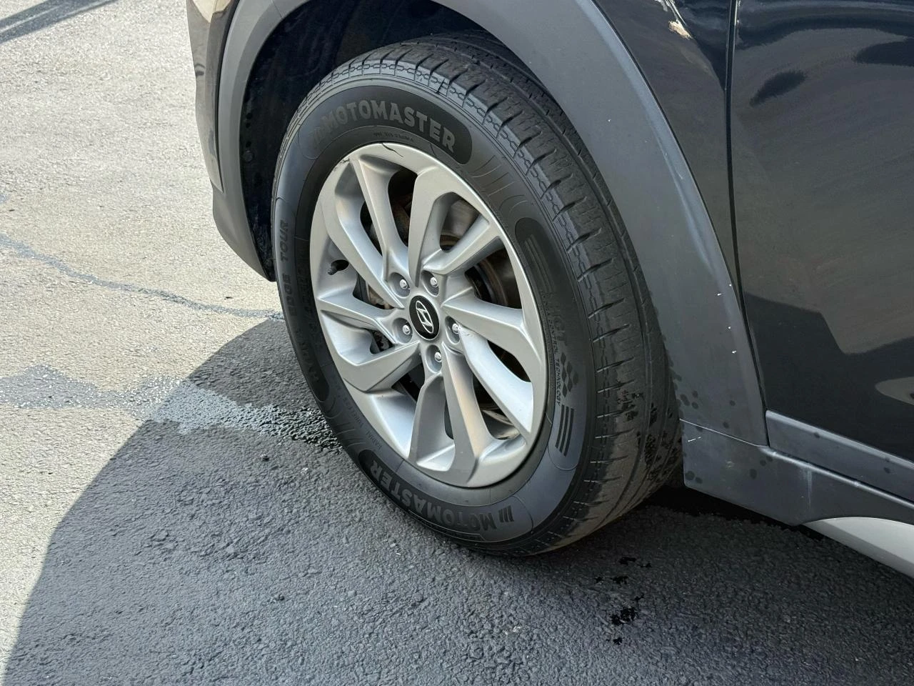 Hyundai Tucson 2.0 / AWD / PREMIUM - изображение 3