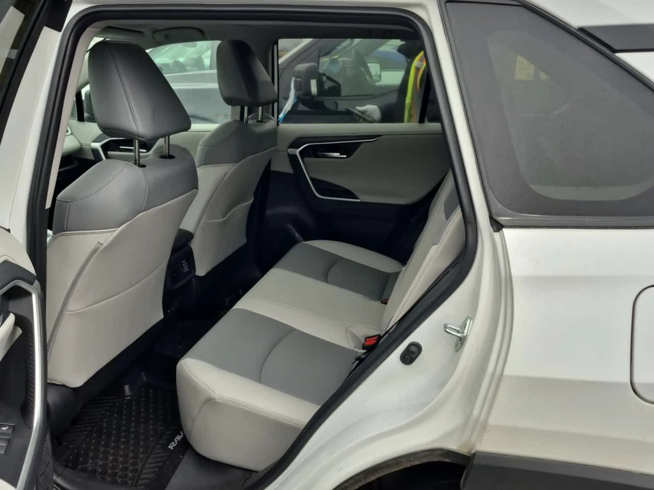 Toyota Rav4  Limited / 360 / PANO / NAVI / DIS / ПОДГРЕВИ , снимка 11 - Автомобили и джипове - 53742917