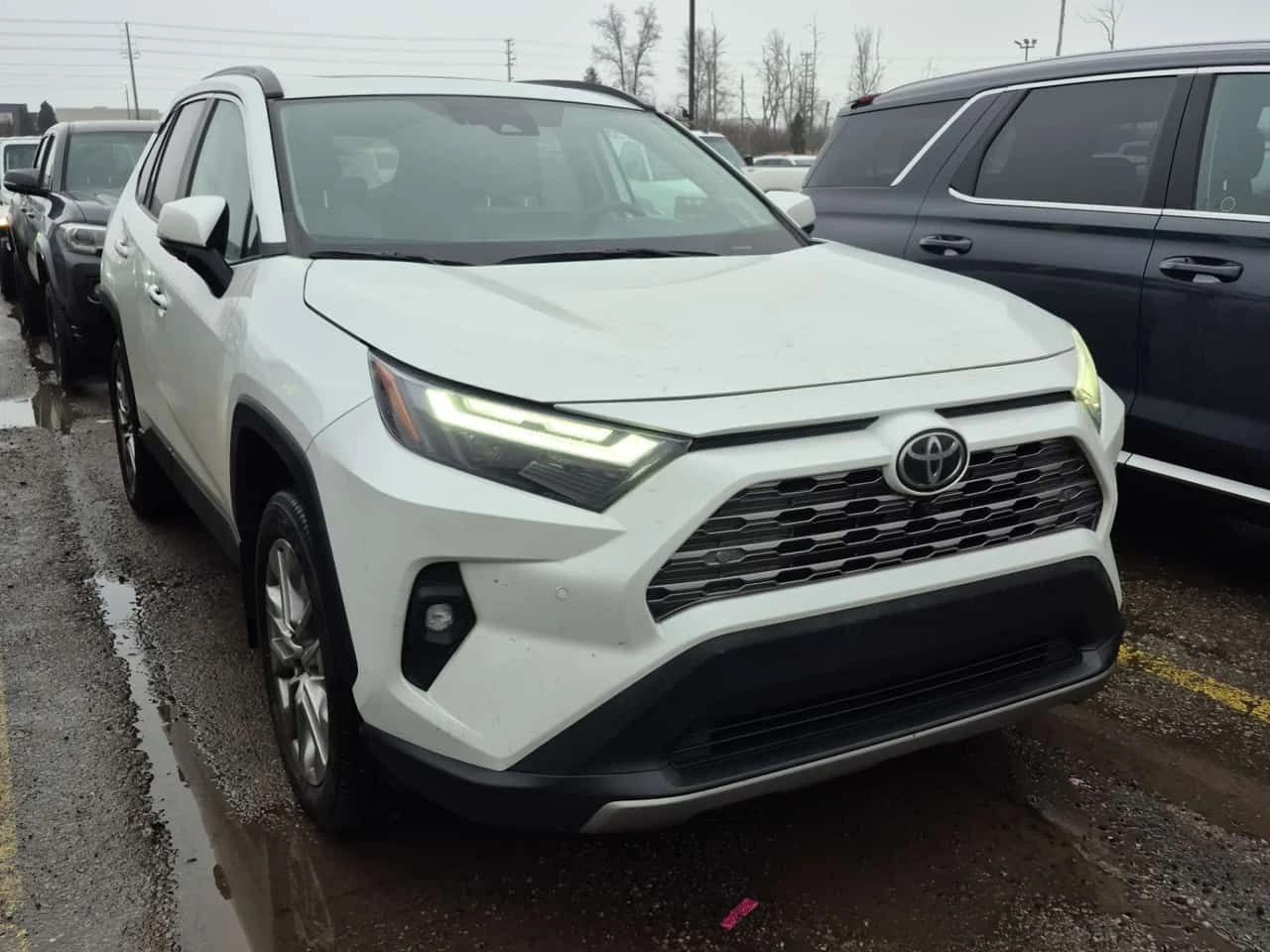 Toyota Rav4  Limited / 360 / PANO / NAVI / DIS / ПОДГРЕВИ , снимка 6 - Автомобили и джипове - 53742917