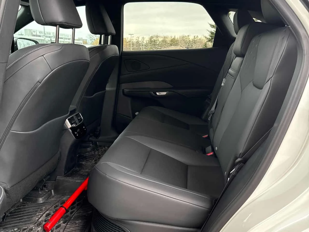 Lexus RX 350h CARFAX/ОБДУХВАНЕ/ПАНОРАМА/ДИСТРОНИК, снимка 13 - Автомобили и джипове - 53893086