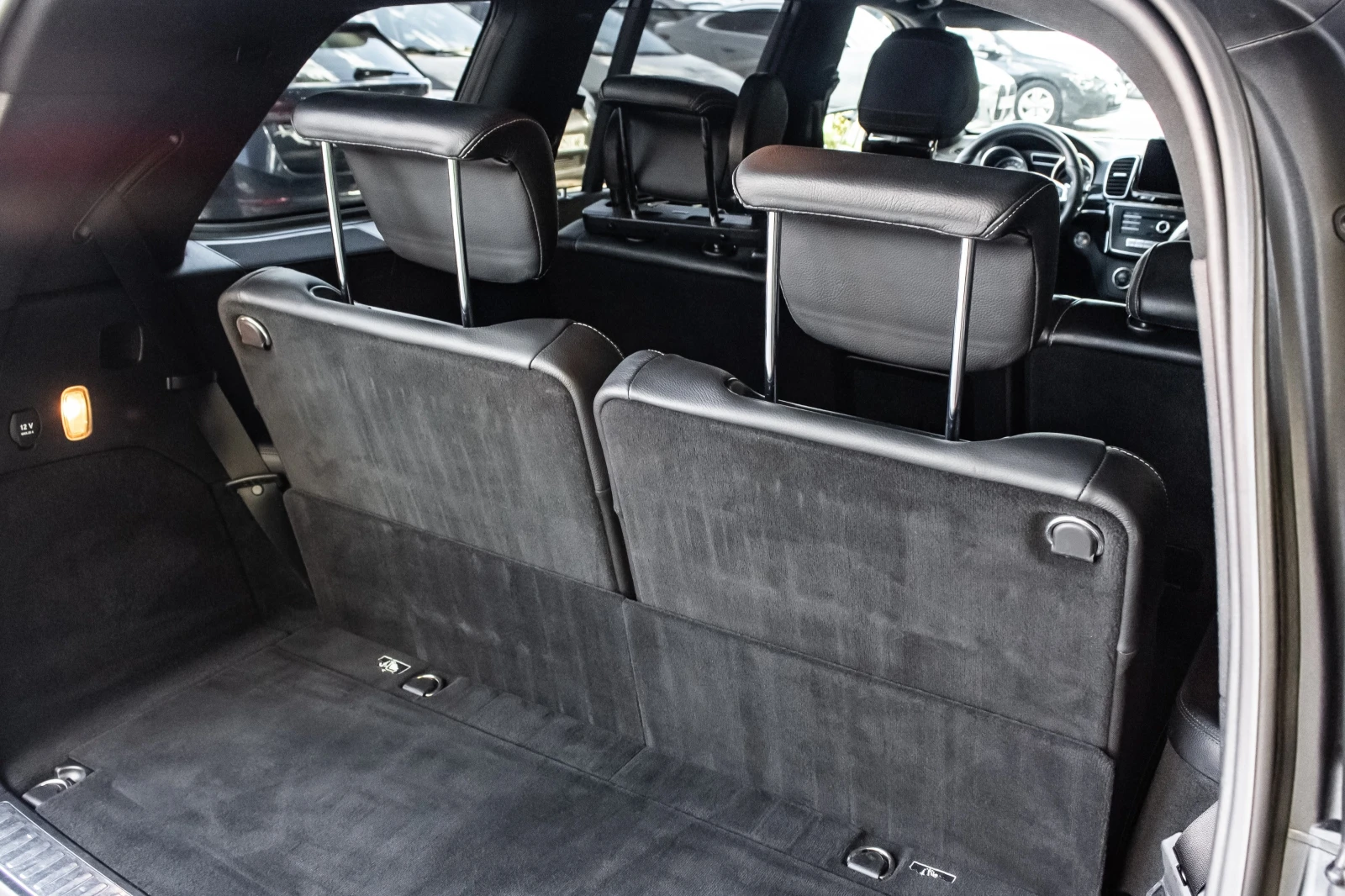 Mercedes-Benz GLS 500 AMG, снимка 13 - Автомобили и джипове - 54021509