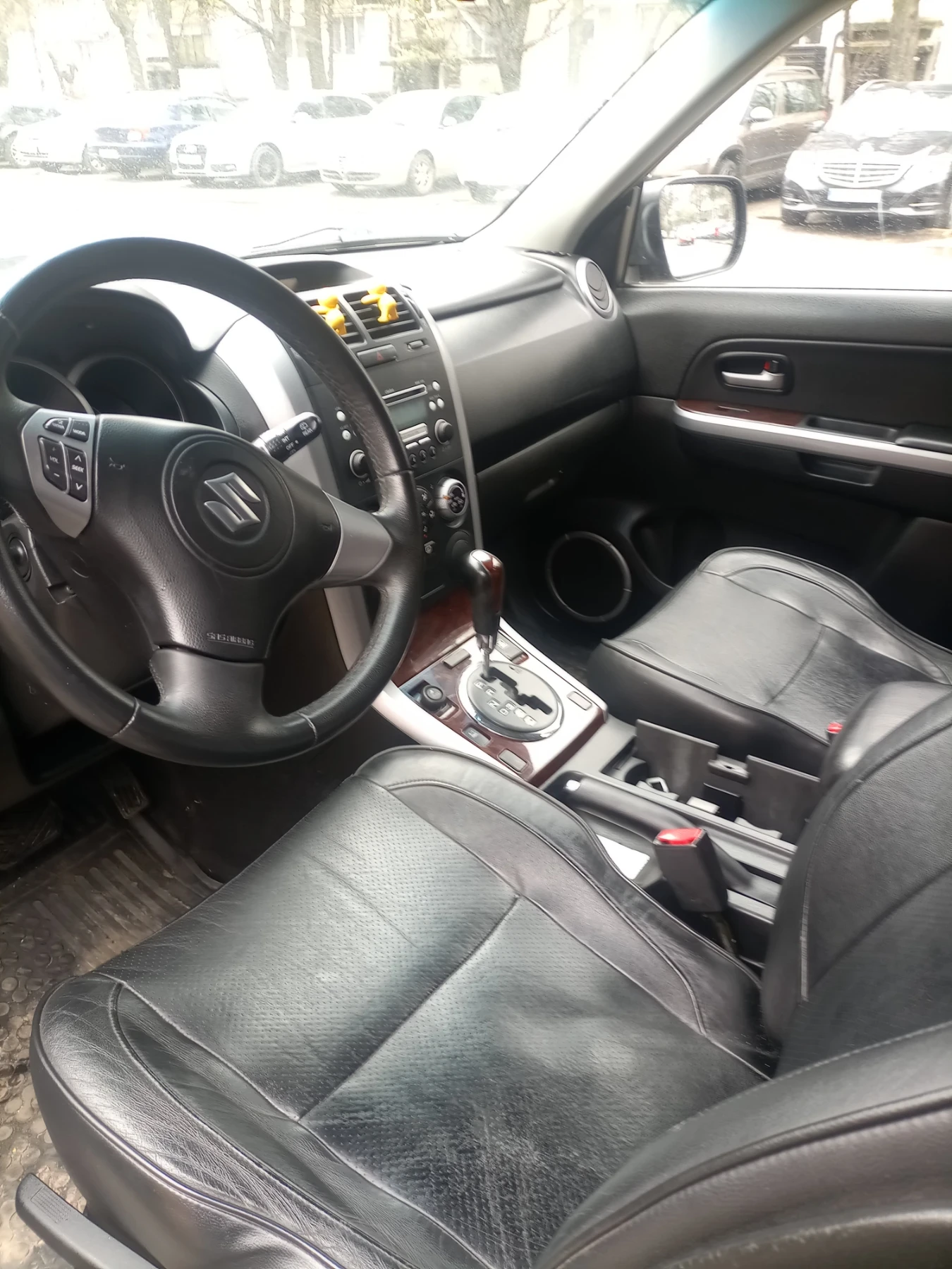 Suzuki Grand vitara 2.00, снимка 7 - Автомобили и джипове - 54071529