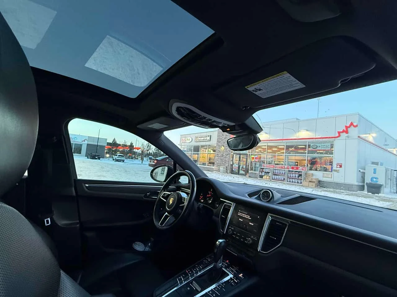 Porsche Macan * AWD * ОБДУХВАНЕ* BOSE* ПАНОРАМА* , снимка 13 - Автомобили и джипове - 54183503