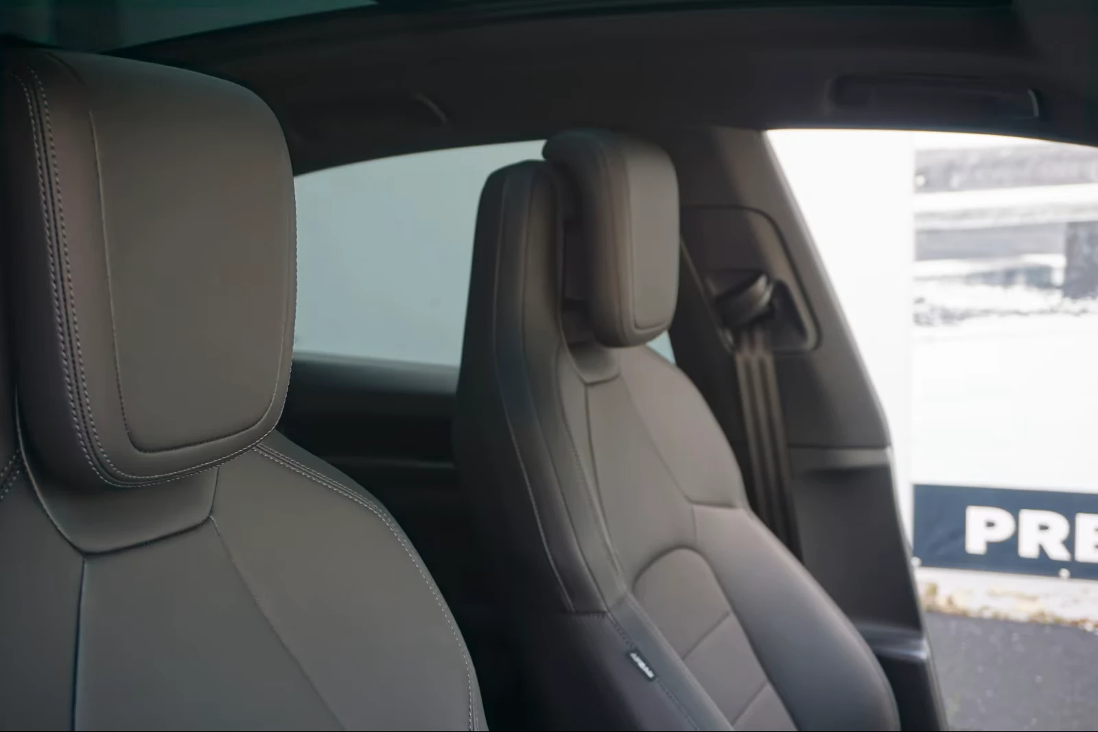 Porsche Macan ELECTRIC* PASM* PANO* MEMORY* CAM* CARPLAY* , снимка 11 - Автомобили и джипове - 54262119