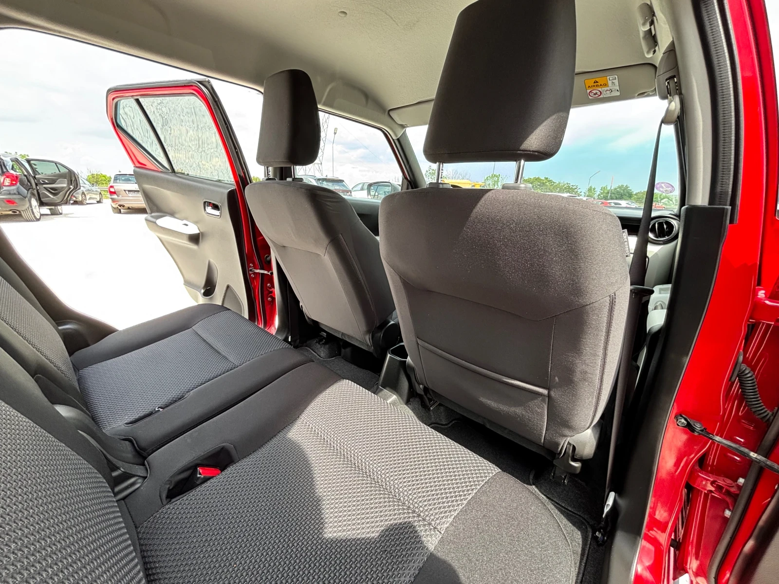 Suzuki Ignis 1.2/NAVI/PODGREV/TOP, снимка 12 - Автомобили и джипове - 54650026