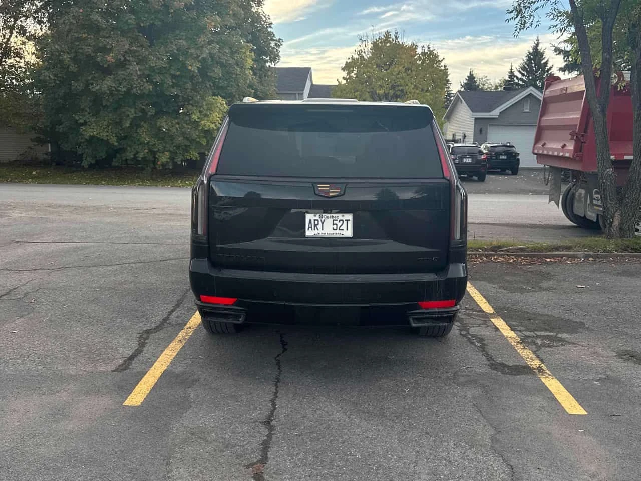 Cadillac Escalade * Luxury * АВТОКРЕДИТ * ПРЕДСТАВИТЕЛСТВО, снимка 5 - Автомобили и джипове - 54834776