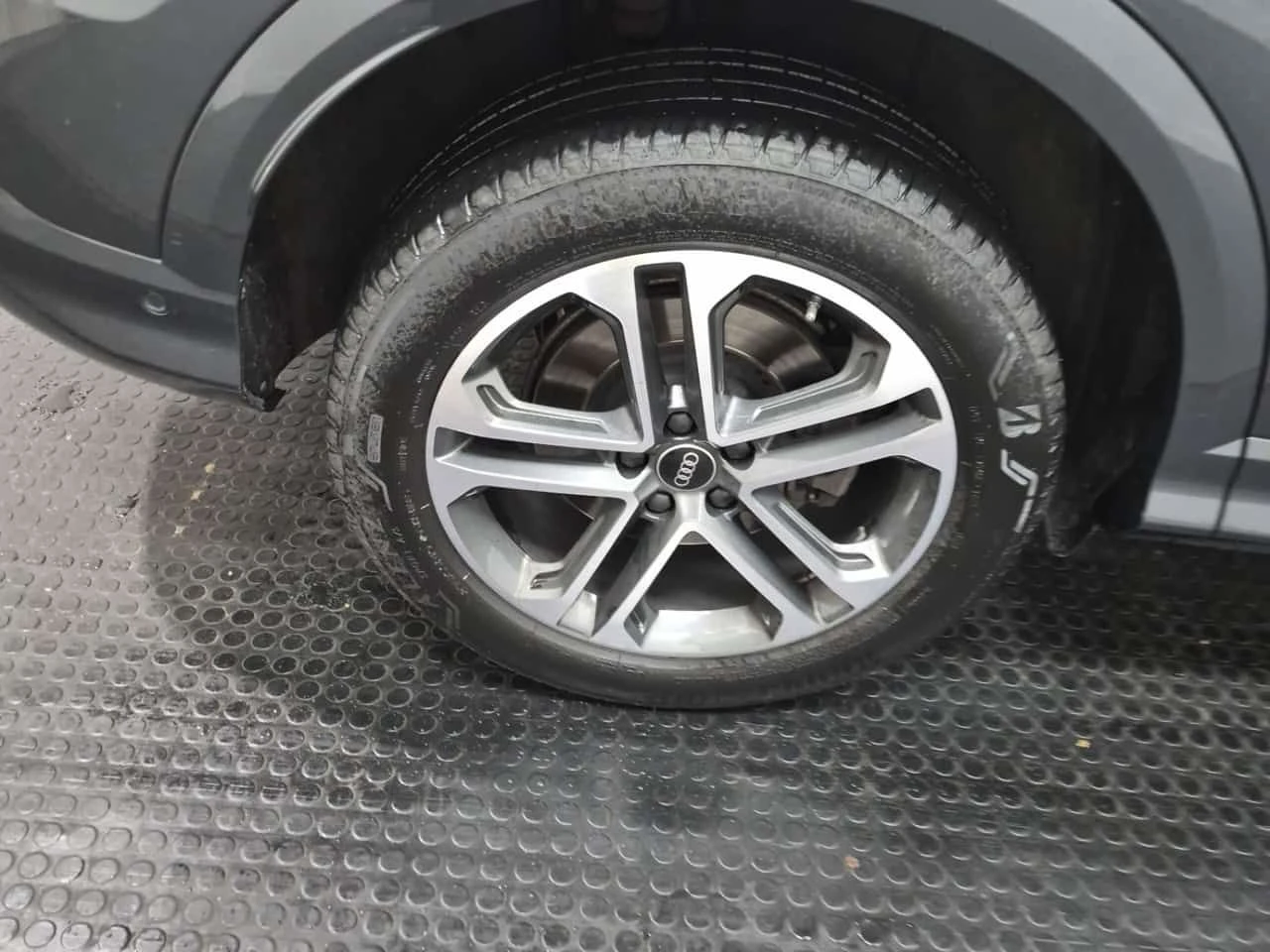 Audi Q5 * 2.0 TFSI quattro * CARFAX * ОПЦИЯ ЗА ФИНАНСИРАНЕ, снимка 12 - Автомобили и джипове - 54885843