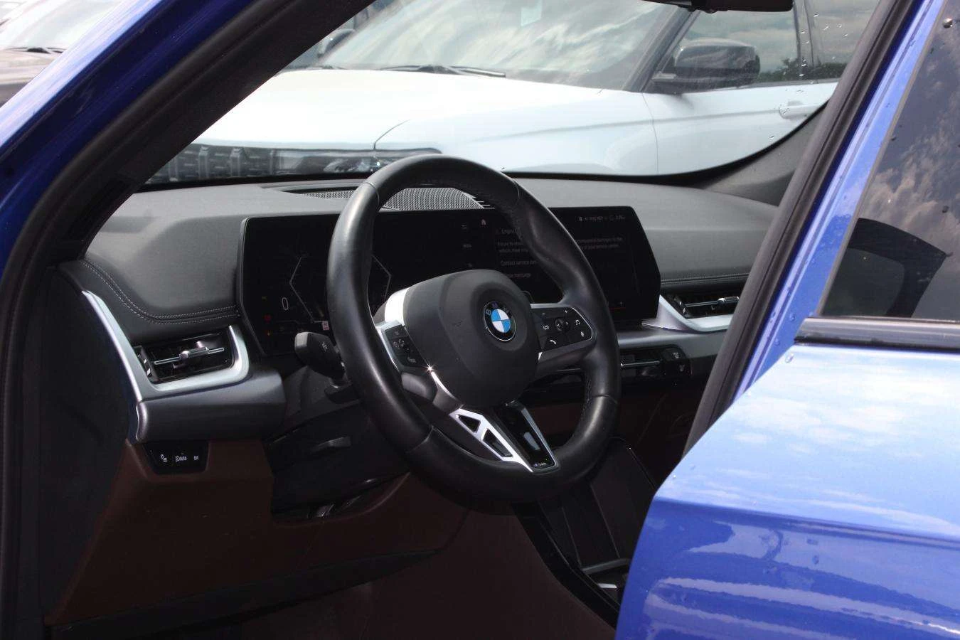 BMW X1 Spot | Gps| Moonroof| BkpCam| HtdSeats| ЦЕНА ДО БГ, снимка 14 - Автомобили и джипове - 54945666
