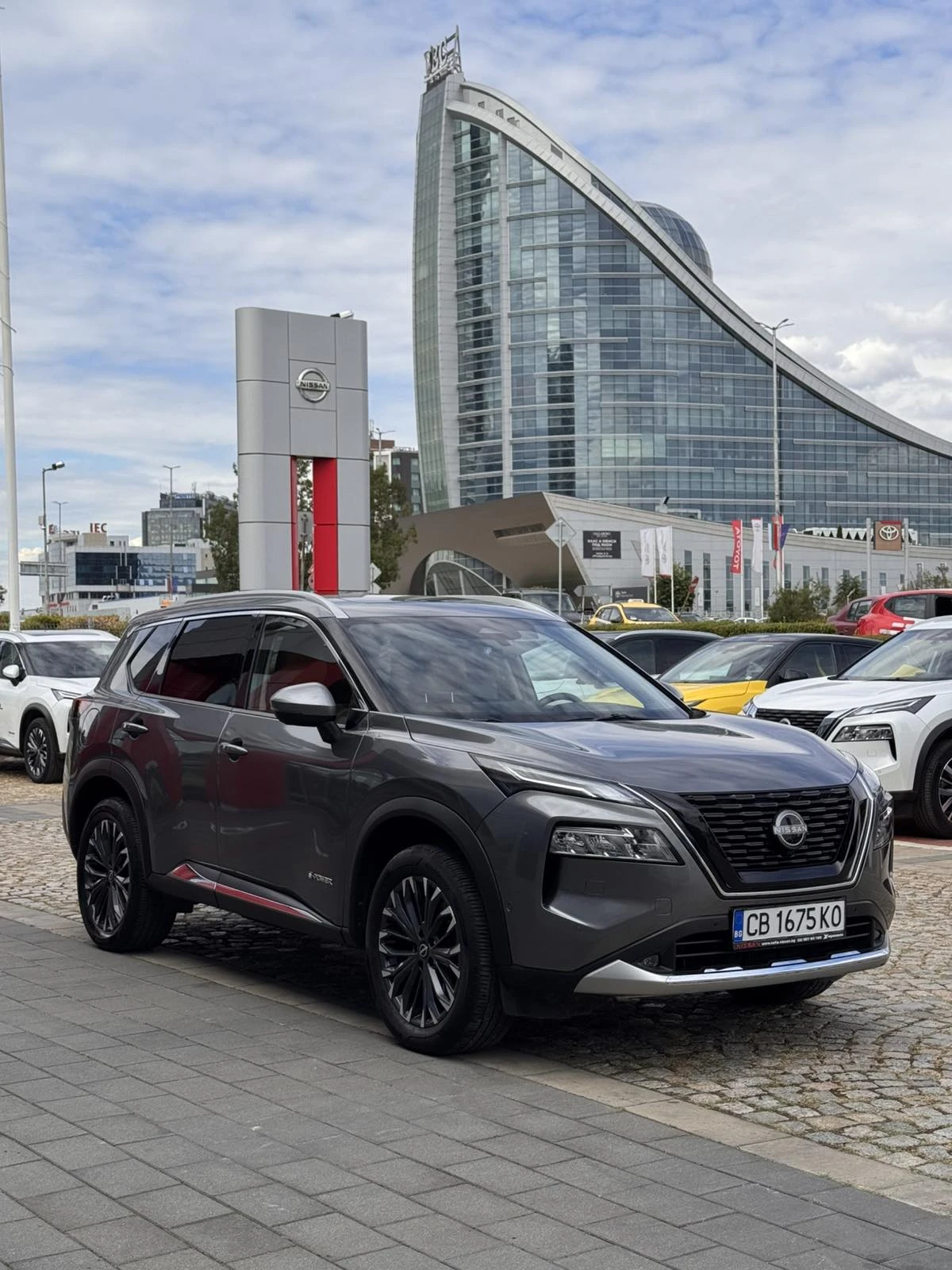 Nissan X-trail TEKNA + , снимка 3 - Автомобили и джипове - 56103345