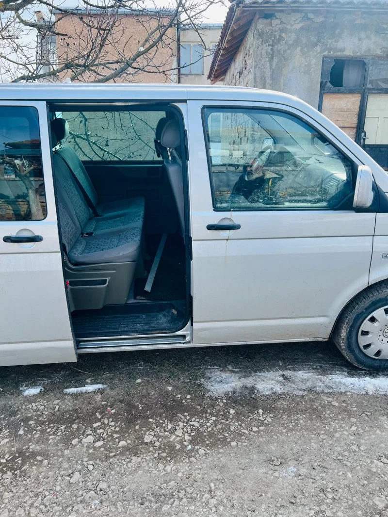 VW Transporter 2.5 tdi, снимка 7 - Бусове и автобуси - 49273185