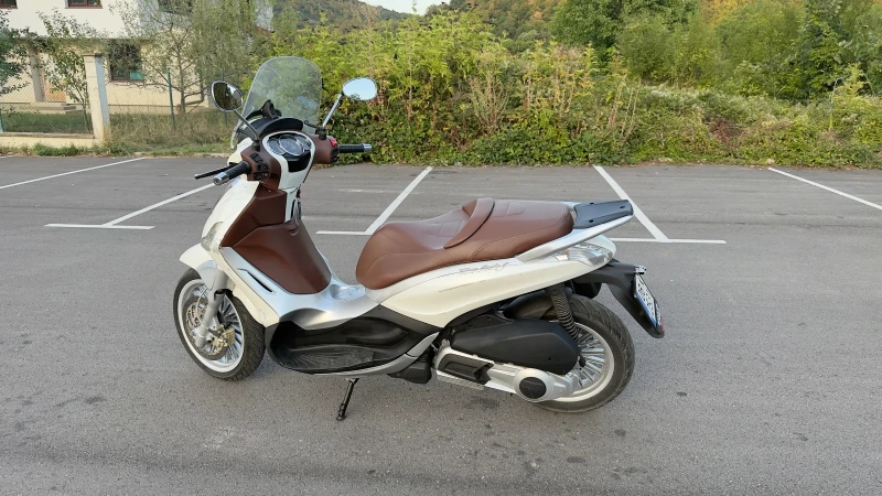 Piaggio Beverly 300 i e, снимка 8 - Мотоциклети и мототехника - 52368766