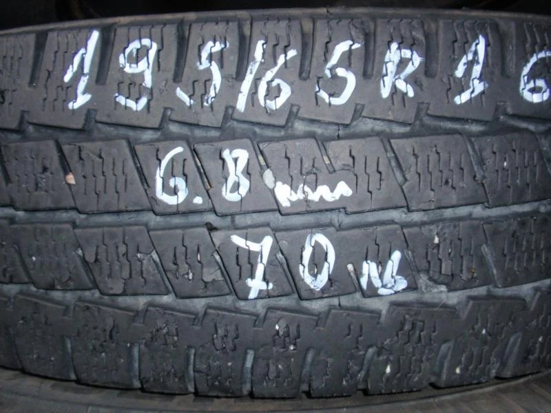 Гуми Всесезонни 195/65R16, снимка 4 - Гуми и джанти - 9093736