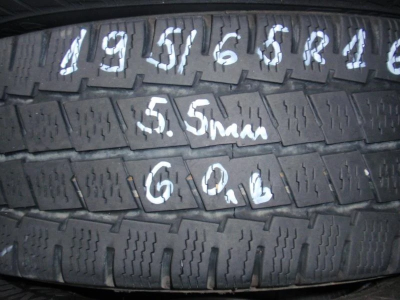 Гуми Всесезонни 195/65R16, снимка 7 - Гуми и джанти - 9093736