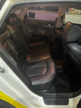 Kia K5 - 13499 € / 26401.75 лв. - 35743839 13