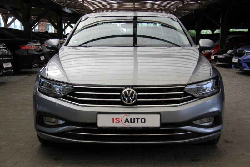 VW Passat 2.0TDI/Подгрев/F1/DSG/Камера/Distronic, снимка 1 - Автомобили и джипове - 46079973