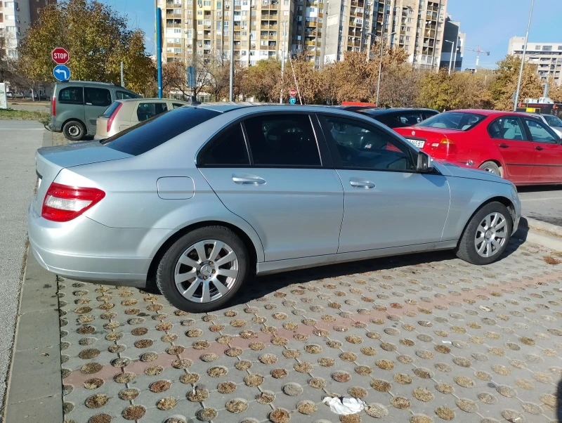 Mercedes-Benz C 180 Газов инжекцион , снимка 1 - Автомобили и джипове - 47786825